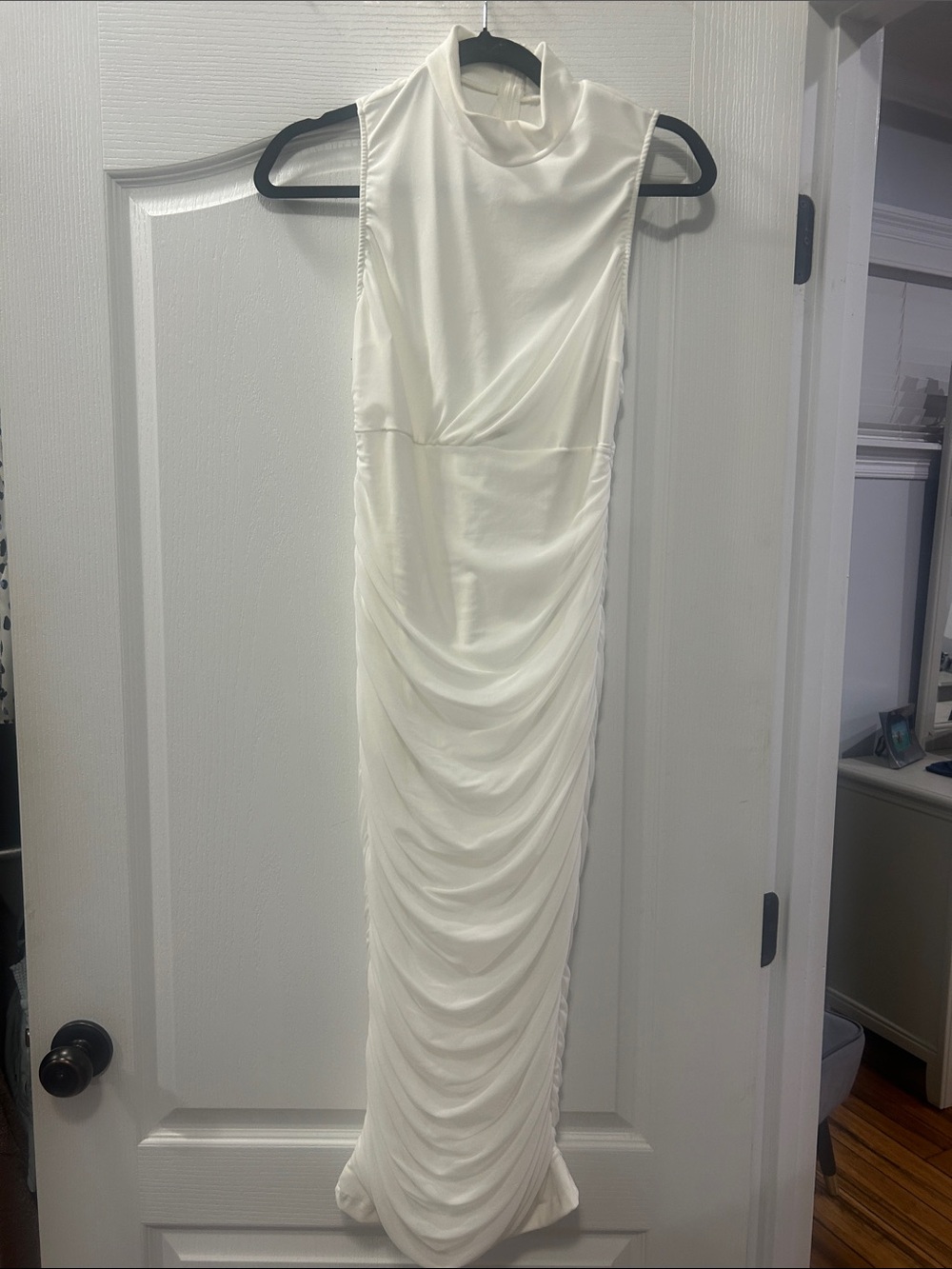 Sleeveless White Draped Maxi Dress(large-fits size 6/8)